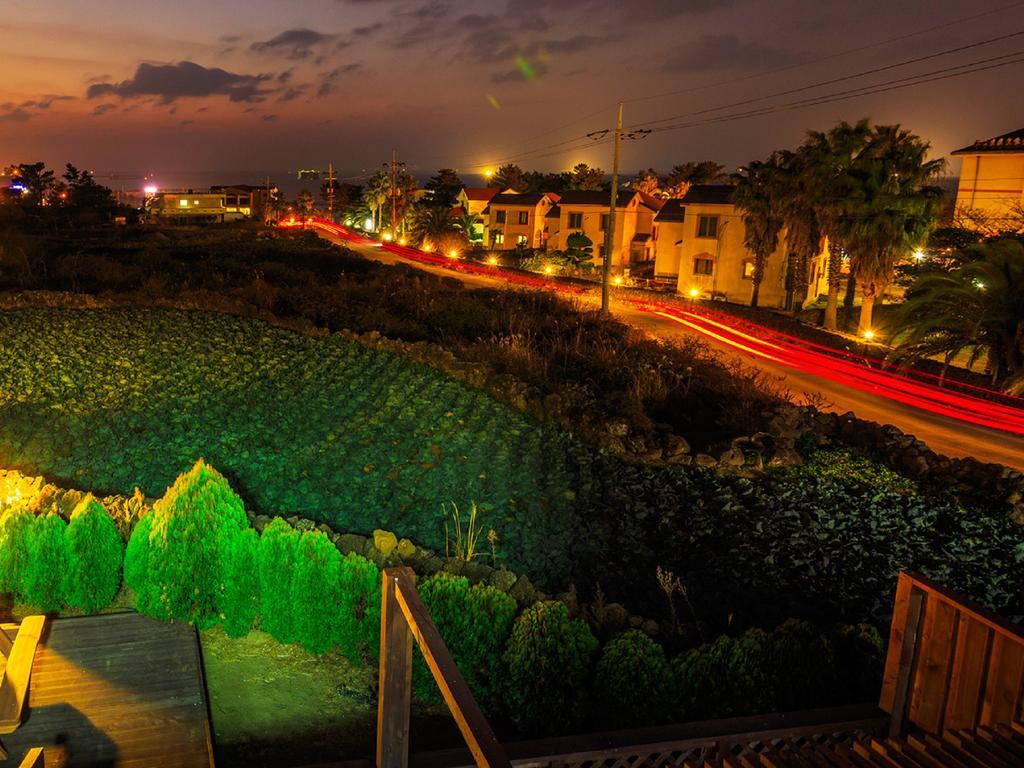 White Dream Pension Jeju Exterior foto